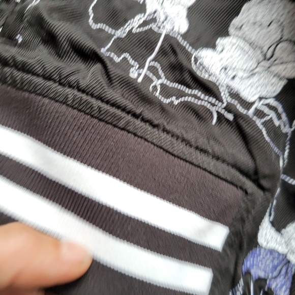 Michael Kors Black Embroidered Floral Bomber Varisty Jacket Size Small - Picture 3 of 10